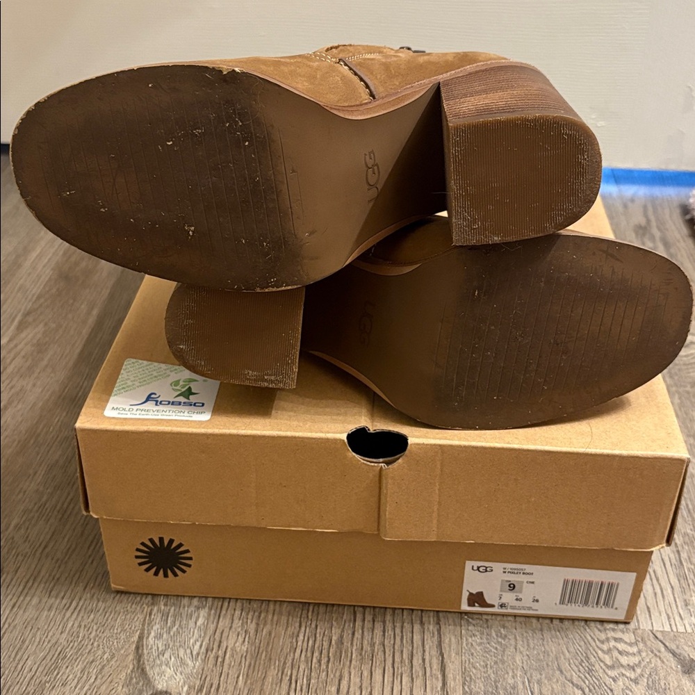 UGG Pixley Boot Size 9 - Picture 8 of 9